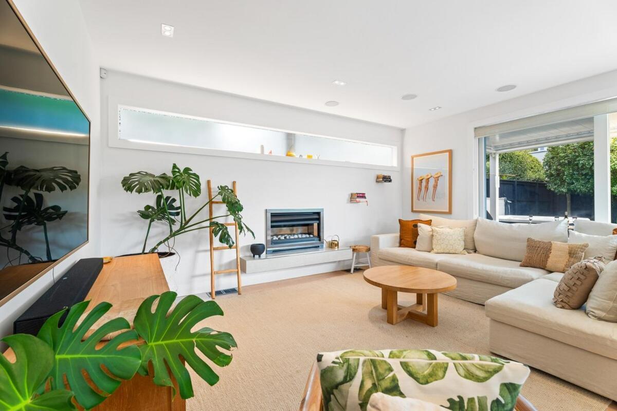 Villa Super Luxurious Hottub 3br 2ba 2 Car Parks Auckland
